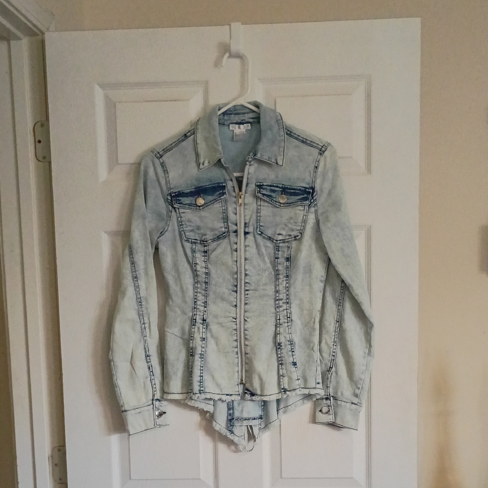 VENUS Light Blue Acid Wash Denim Zip Jacket